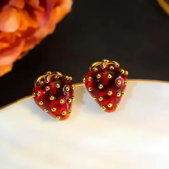 🍓Kate Spade Strawberry earrings - Picture 2 of 7